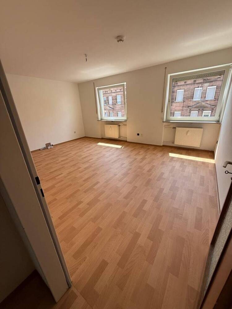 Nähe Diana Platz! Top renov. 1-Zi. Whg. mit Einbauküche