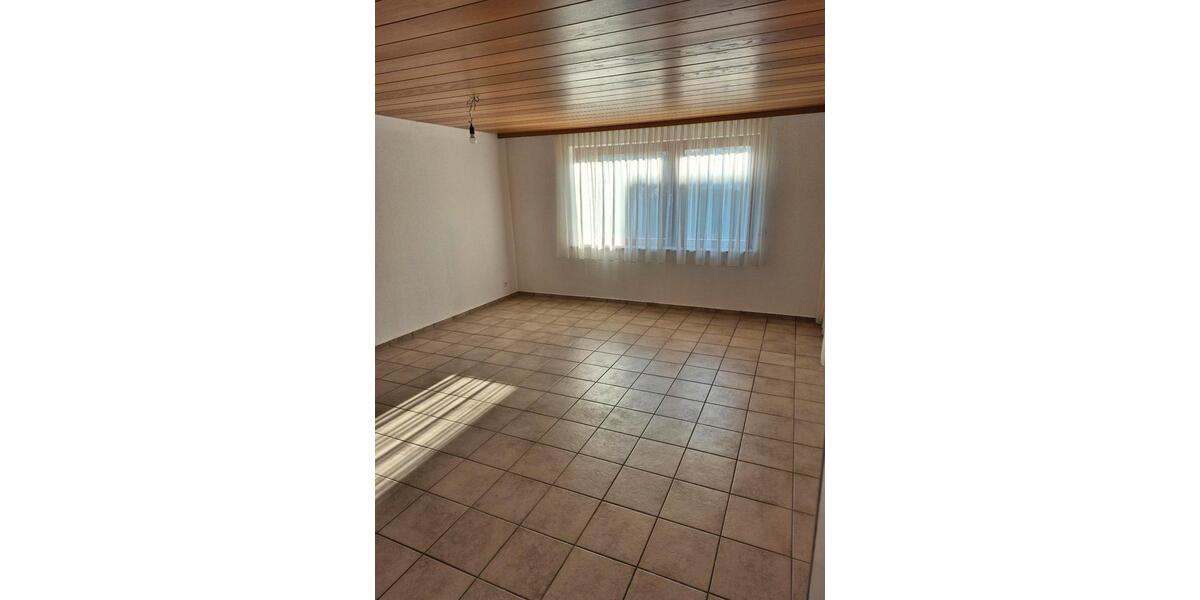 Neu renovierte 4,5 Zimmer Wohnung in Schönaich 4.5 zimmer