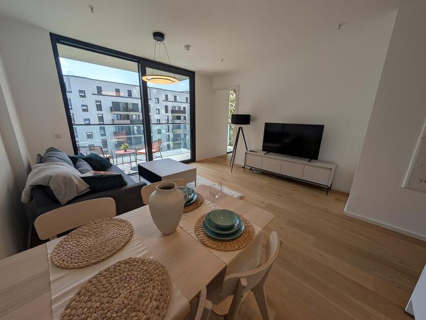 Luxuriös möblierte Wohnung im 5. Obergeschoss des Eden Tower – Erstbezug & stilvolles Wohnen
