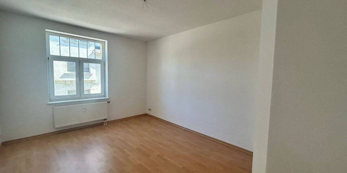 Etagenwohnung Hohenstein-Ernstthal Ernstthal - 3 Zimmer, 87 m&sup2;, 475&euro; | Angebot:26752442