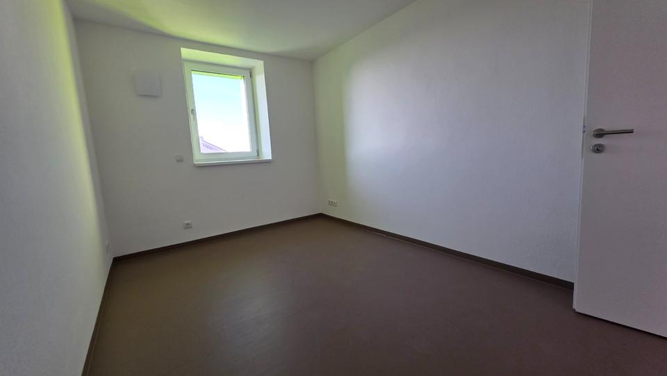 Etagenwohnung Deggendorf - 4 Zimmer, 101 m&sup2;, 980&euro; | Angebot:24560734