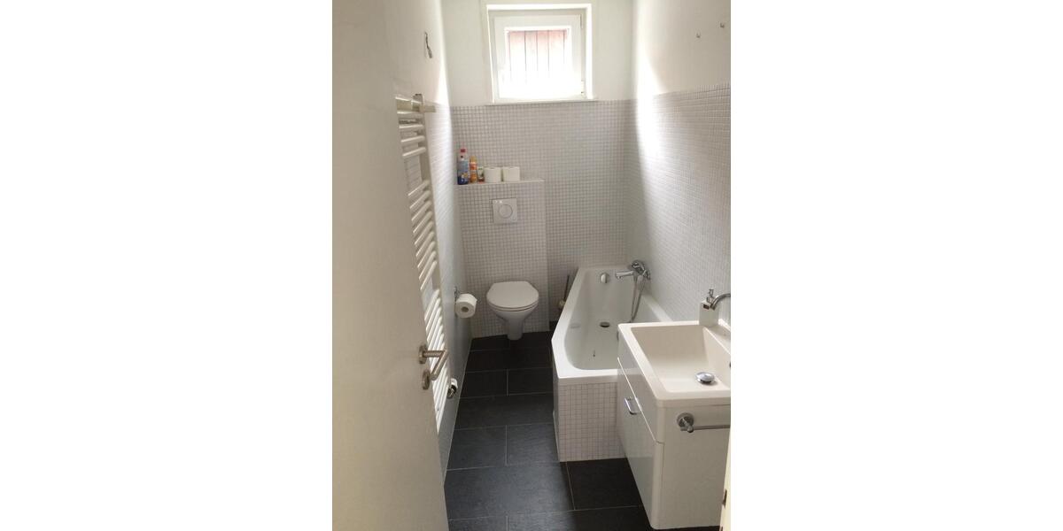 Wohnen auf Zeit Weingarten (Baden) - 1 Zimmer, 15 m&sup2;, 480&euro; | Angebot:24756845