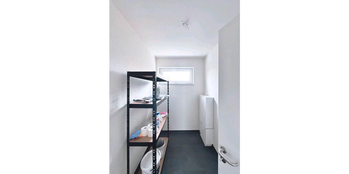 Etagenwohnung Neuwied - 2 Zimmer, 76 m&sup2;, 840&euro; | Angebot:26226545