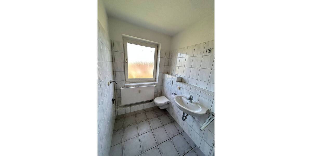 Etagenwohnung Uslar Volpriehausen - 3 Zimmer, 60 m&sup2;, 355&euro; | Angebot:26703125