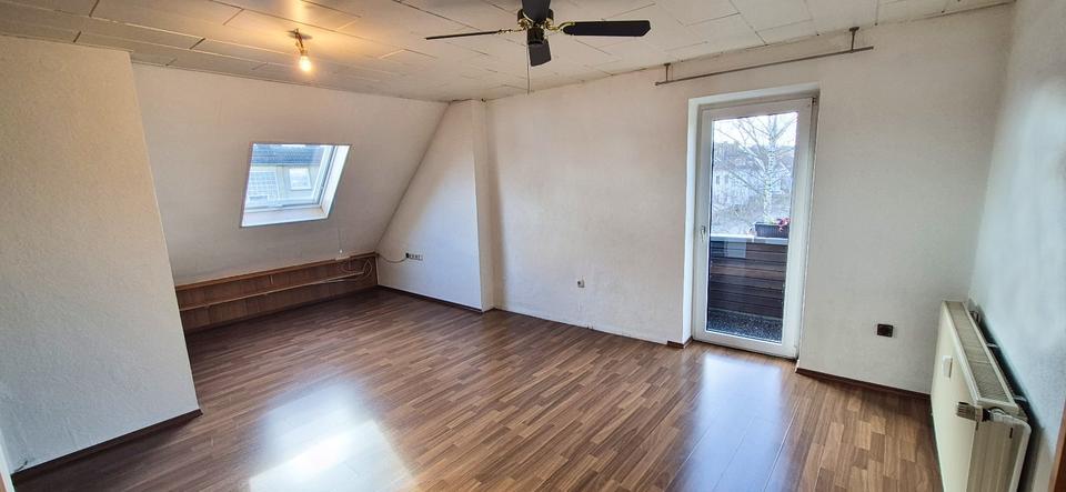 Dachgeschoßwohnung Vellmar - 2 Zimmer, 53 m&sup2;, 450&euro; | Angebot:26004062