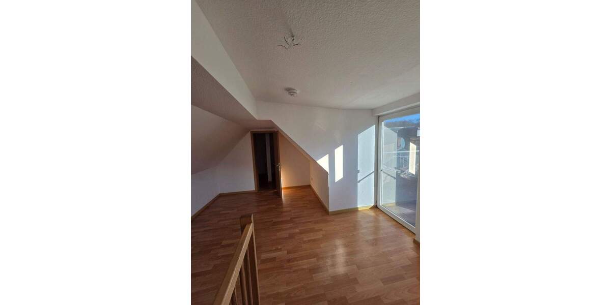 Etagenwohnung Waldheim - 2 Zimmer, 68 m&sup2;, 390&euro; | Angebot:25688922