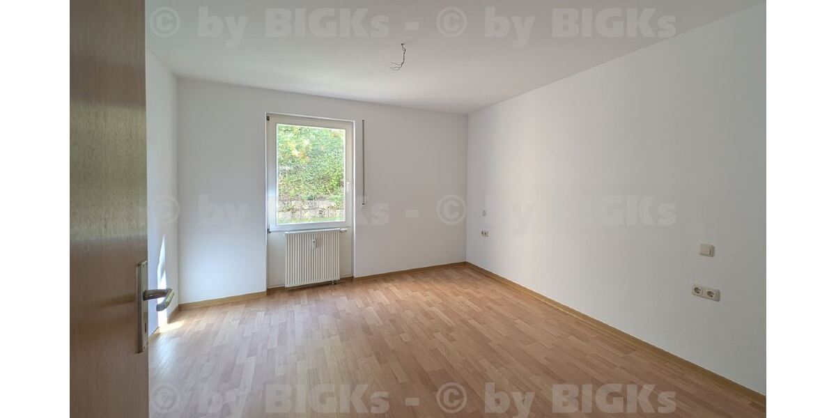 BIGKs - Suhl - Nähe Klinikum: 2 Zimmer-Wohnung mit Terrasse (-;) - Erdgeschoßwohnung Suhl Suhl Heinbergsiedlung | Angebot:27397871