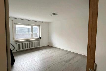 Büro,Studio,Versicherungsbranche, Physiopraxis. In Gundelfingen zimmer