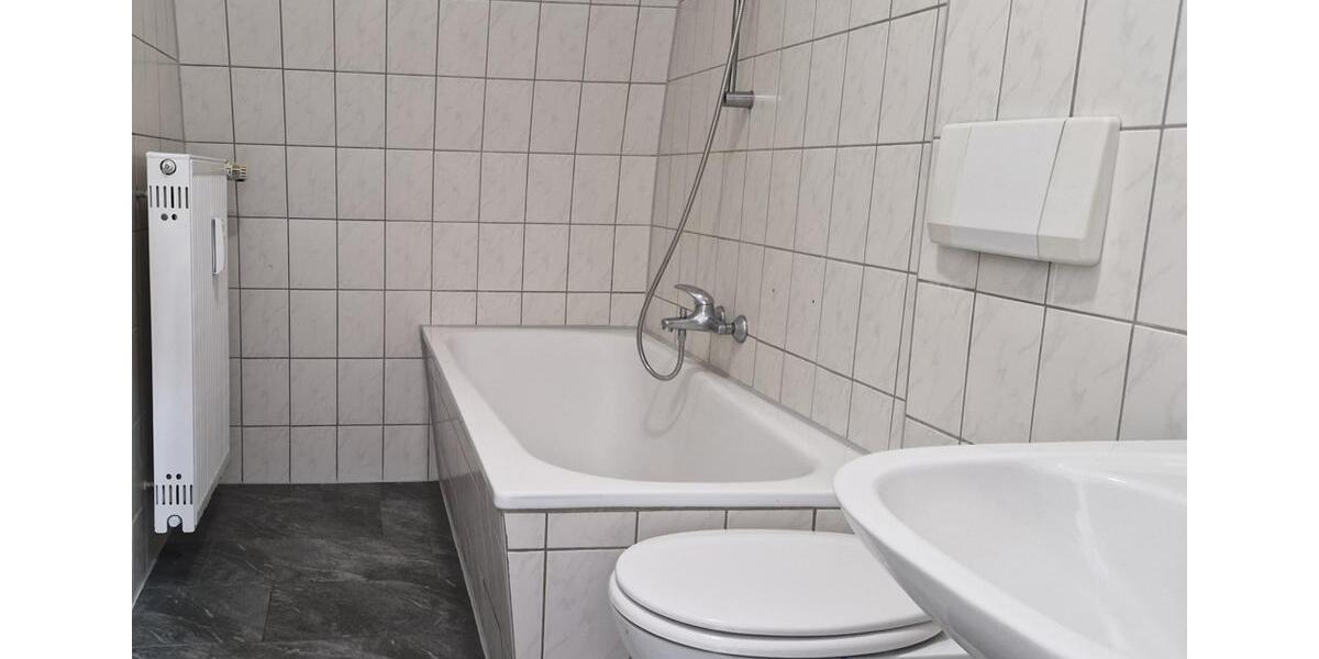 Dachgeschoßwohnung Wilkau-Haßlau Haßlau - 2 Zimmer, 63 m&sup2;, 378&euro; | Angebot:23183673