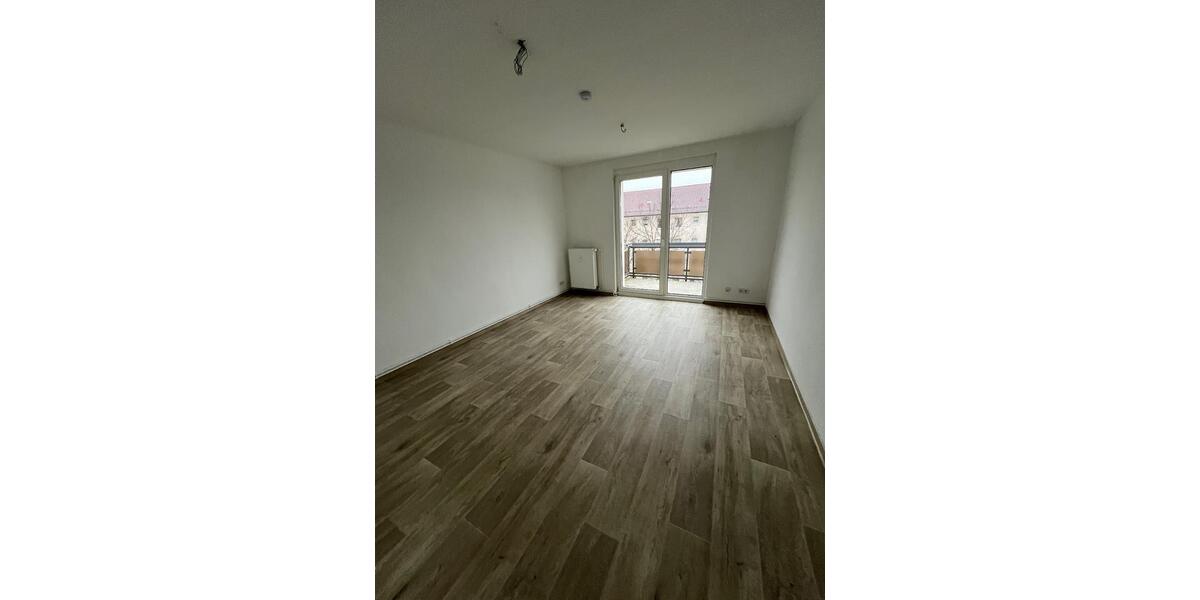 Etagenwohnung Jacobsdorf - 3 Zimmer, 60 m&sup2;, 420&euro; | Angebot:24980322