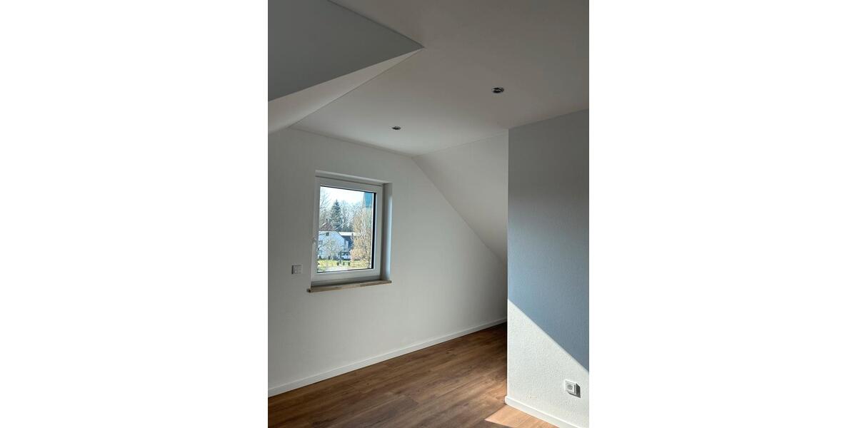Doppelhaushälfte Zolling - 7 Zimmer, 140 m&sup2;, 2.350&euro; | Angebot:26183424