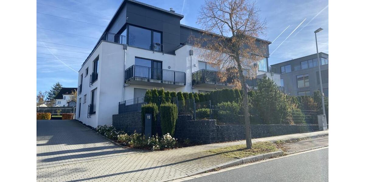 Etagenwohnung Weiden in der Oberpfalz - 3 Zimmer, 99 m&sup2;, 1.290&euro; | Angebot:26630838
