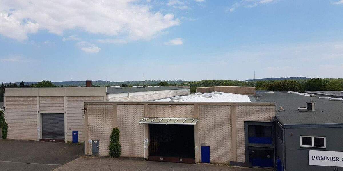 1.565qm Hallen ggf. mit Logistikdienstleistungen zimmer