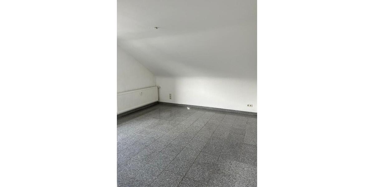 Dachgeschoßwohnung Zeil am Main - 2 Zimmer, 37 m&sup2;, 370&euro; | Angebot:25941794