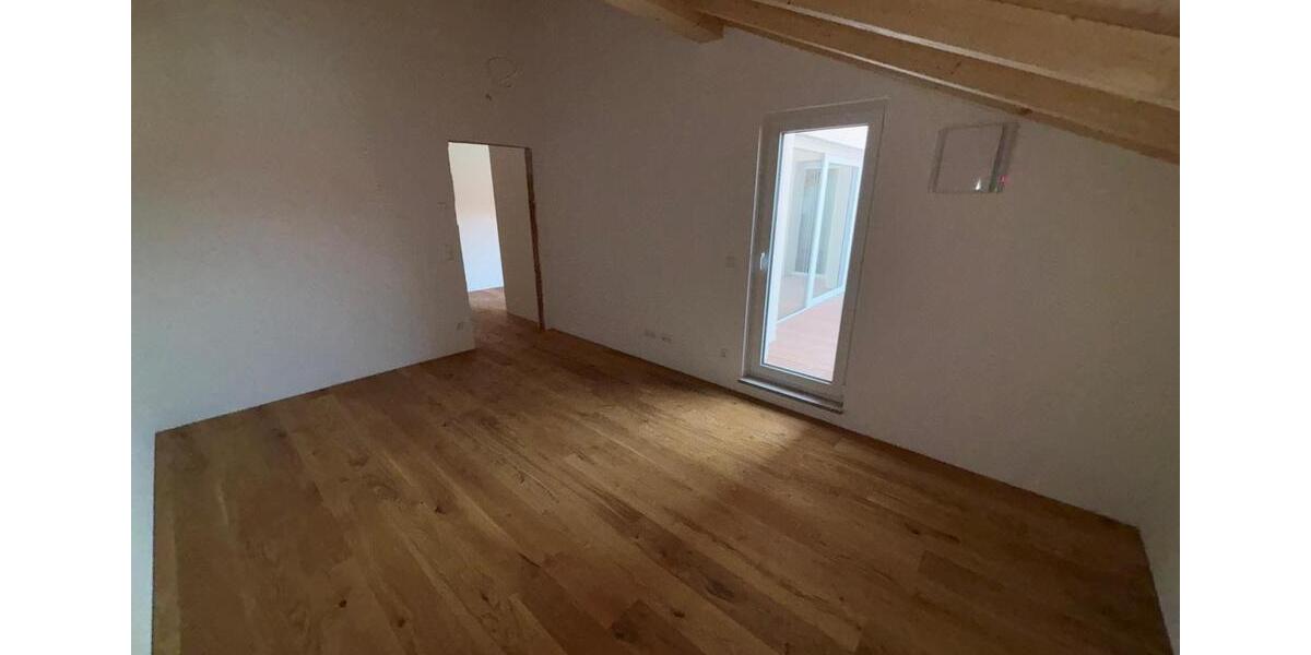 Dachgeschoßwohnung Feichten an der Alz - 2 Zimmer, 86 m&sup2;, 1.217&euro; | Angebot:26192986