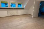 Dachgeschoßwohnung Balve - 3 Zimmer, 75 m&sup2;, 500&euro; | Angebot:23735715