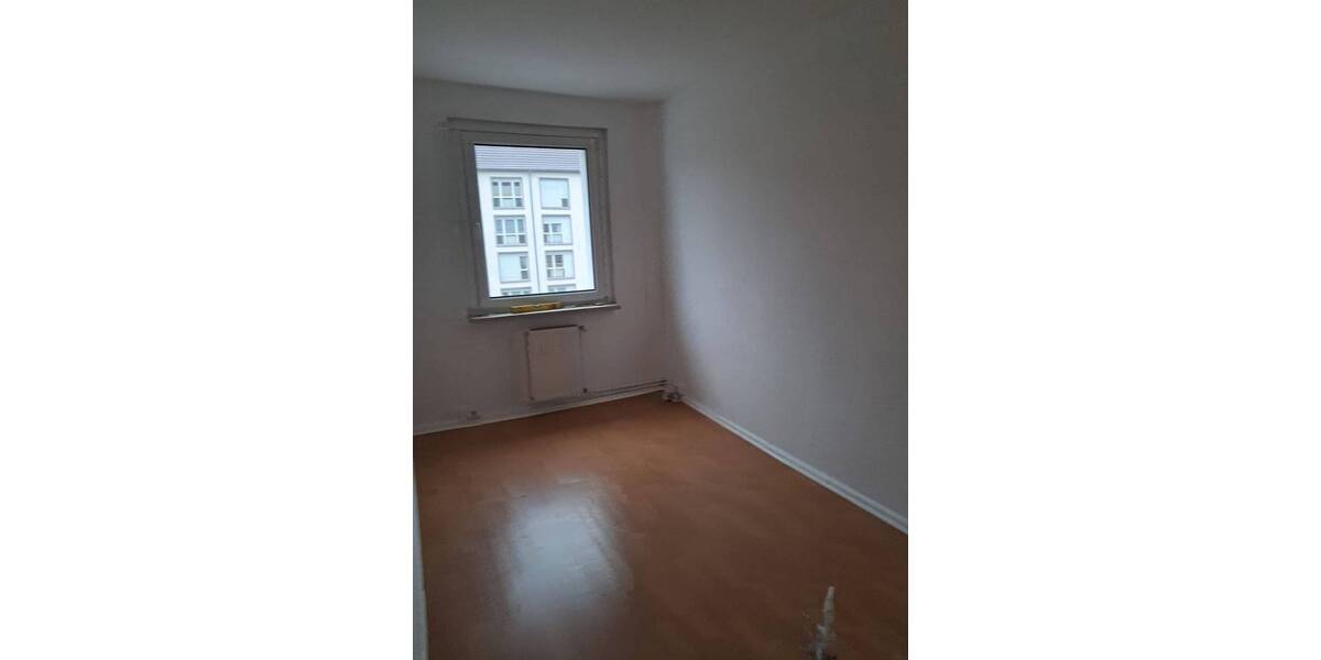 Etagenwohnung Burg - 3 Zimmer, 71 m&sup2;, 342&euro; | Angebot:25778460