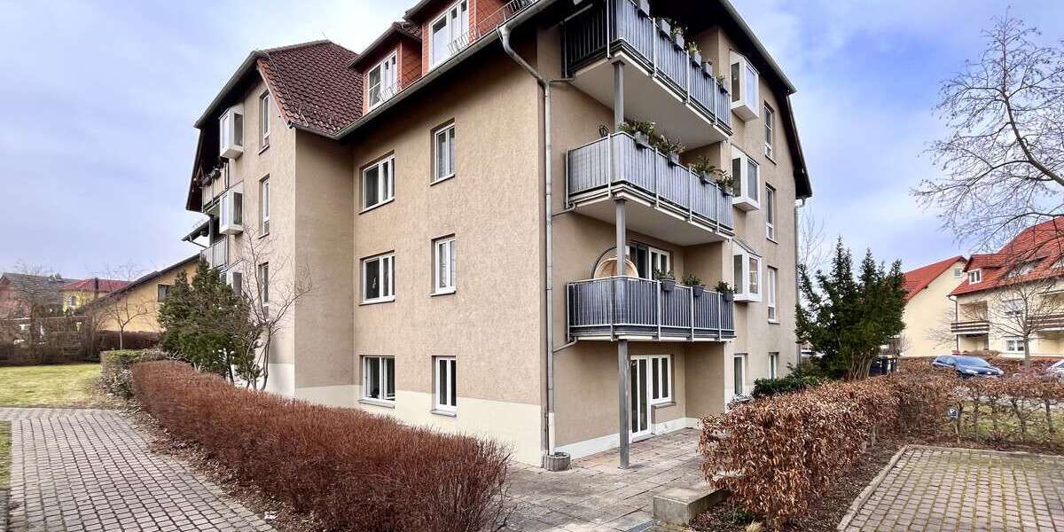 Etagenwohnung Saalfeld/Saale Saale - 3 Zimmer, 87 m&sup2;, 735&euro; | Angebot:26569607