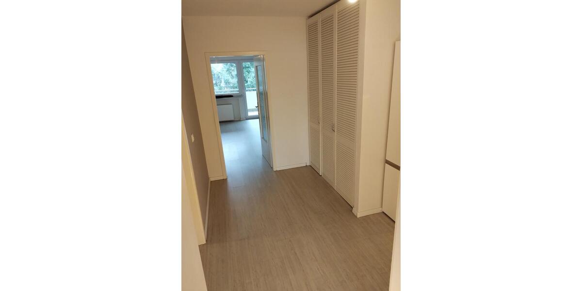 3-Zimmer-Wohnung Obertshausen ca. 80m² mit Balkon, EBK,Stellplatz 3 zimmer