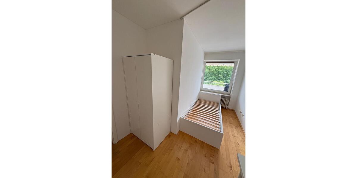 Wohnen auf Zeit München Moosach - 3 Zimmer, 10 m&sup2;, 860&euro; | Angebot:25899857