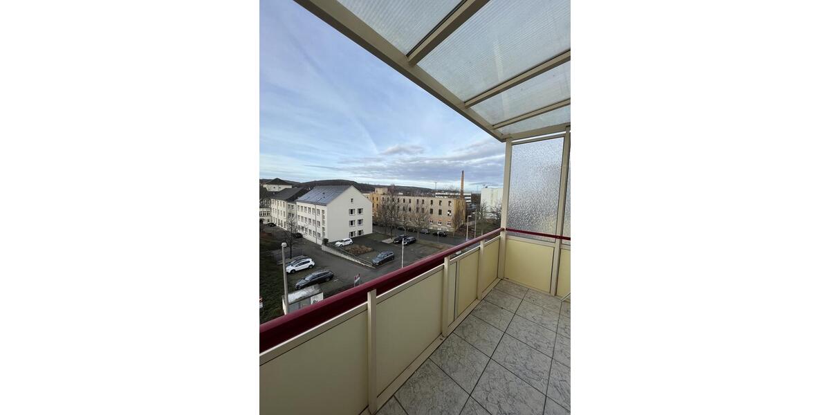 4-Raum-Wohnung im Stadtzentrum mit Badewanne und Balkon 4 zimmer