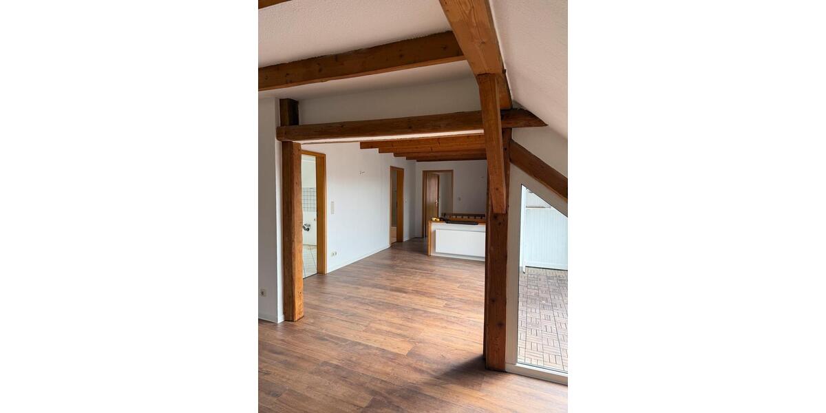 Dachgeschoßwohnung Lindhorst - 3.5 Zimmer, 102 m&sup2;, 850&euro; | Angebot:26582753