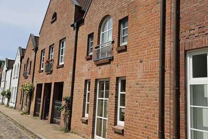 Wohnung zum Mieten in Friedrichstadt 308 € 40.15 m²