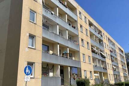 Wohnung Perleberg - 4 Zimmer, 70 m&sup2;, 355&euro; | Angebot:22100005