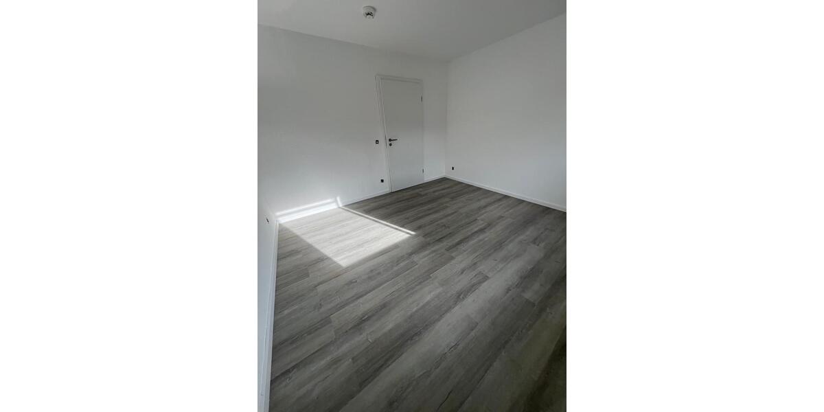 Etagenwohnung Siegen Dillnhütten - 3 Zimmer, 78 m&sup2;, 700&euro; | Angebot:26551075