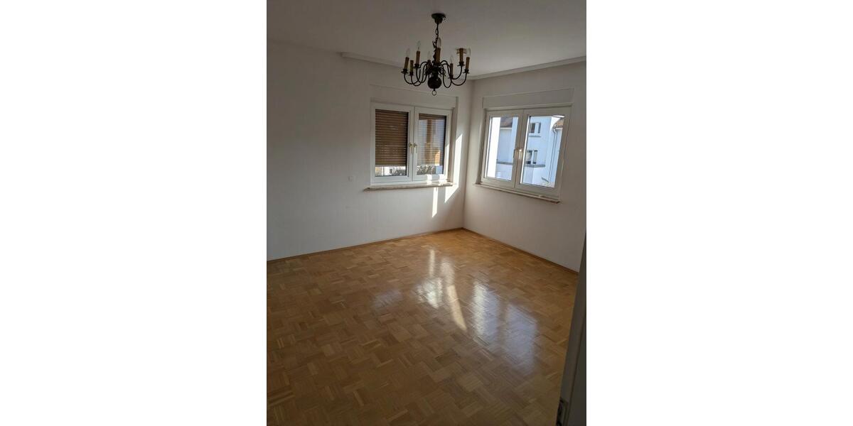 Etagenwohnung Bad Mergentheim - 4 Zimmer, 112 m&sup2;, 1.100&euro; | Angebot:26565148