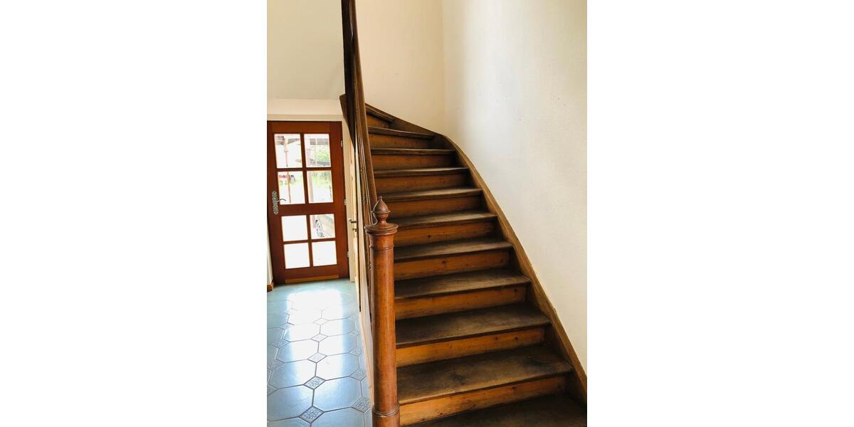 Dachgeschoßwohnung Bückeburg - 3 Zimmer, 70 m&sup2;, 650&euro; | Angebot:25988533