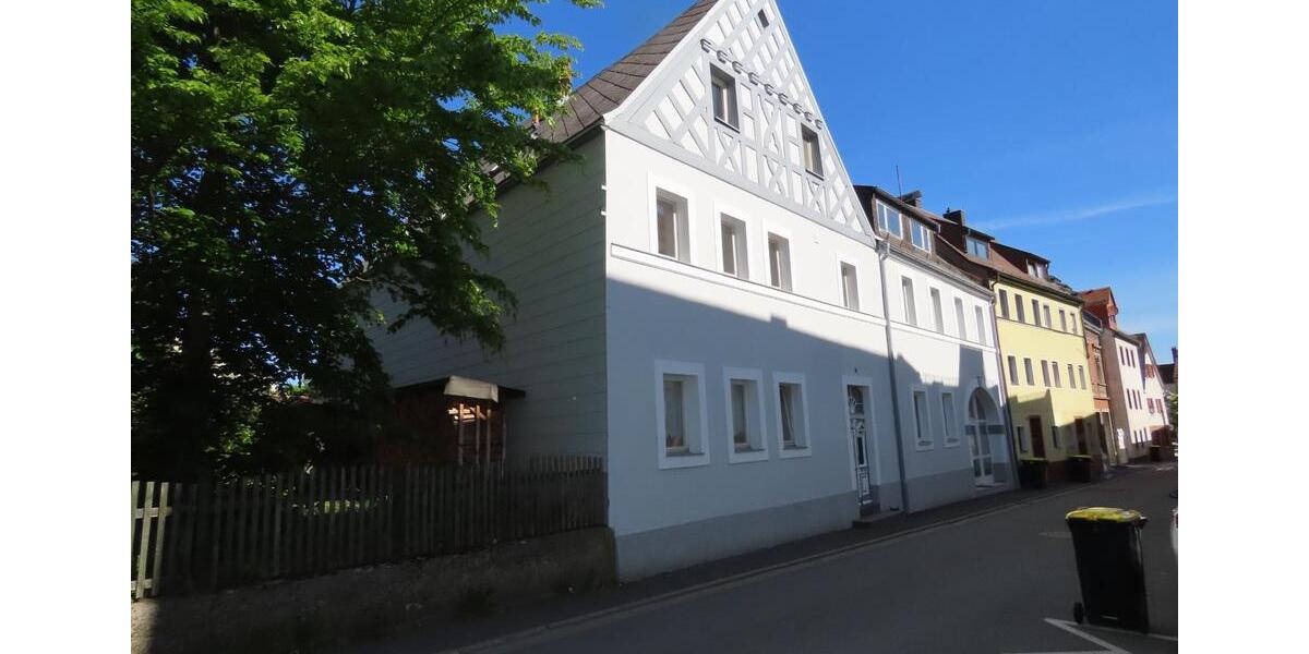 Dachgeschoßwohnung Marktredwitz - 2 Zimmer, 71 m&sup2;, 490&euro; | Angebot:24817915