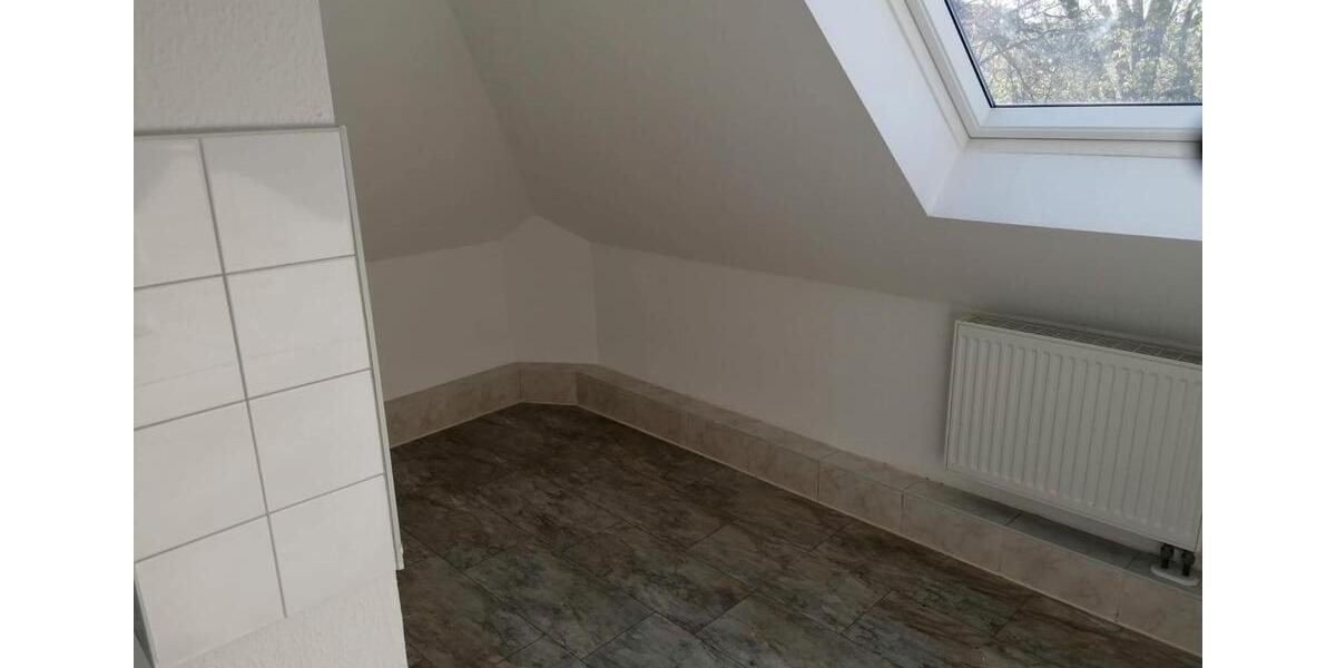 Dachgeschoßwohnung Eilenburg - 3 Zimmer, 70 m&sup2;, 420&euro; | Angebot:26553830