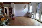 großzügige 3-Zimmer-Küche-Bad mit großem Balkon und Kaminofen