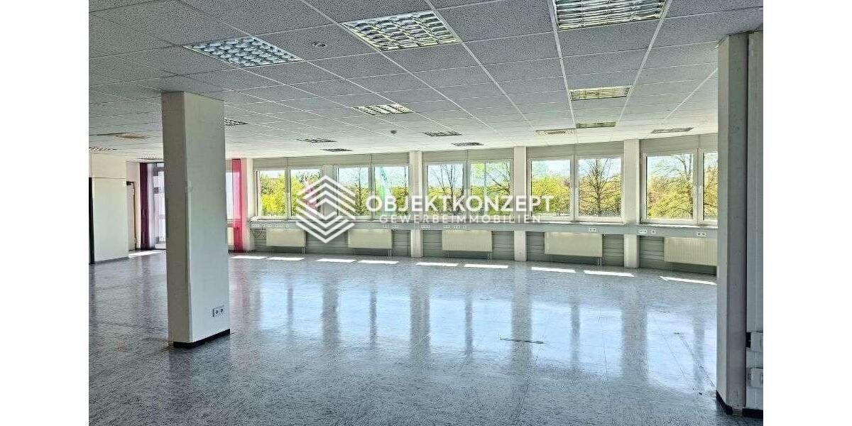 BüroPraxisGewerbe mit barrierefreiem Zugang, flexibler Raumaufteilung und guter Ausstattung zimmer