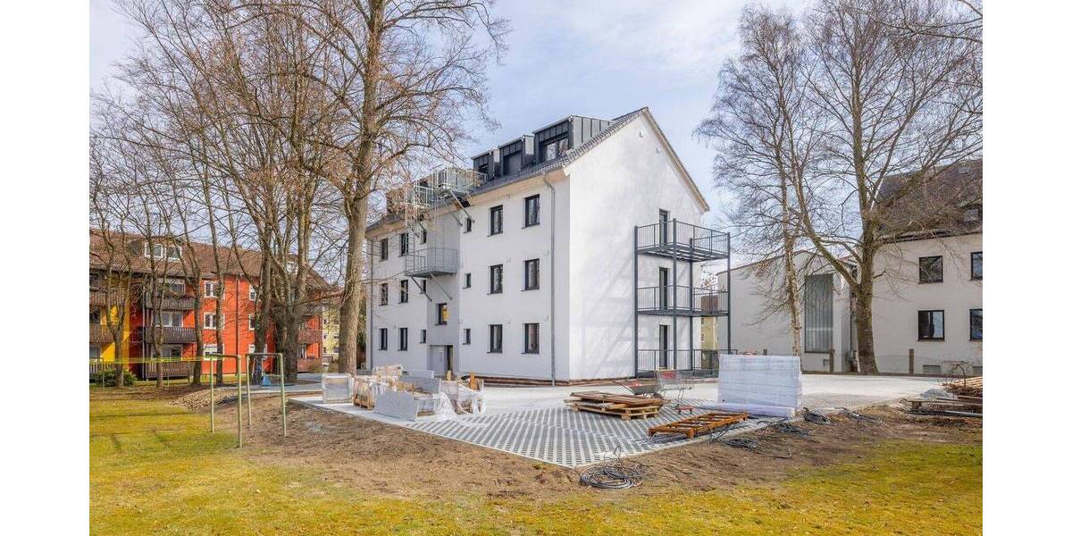 Etagenwohnung Hof Innenstadt - 3 Zimmer, 76 m&sup2;, 945&euro; | Angebot:26368856