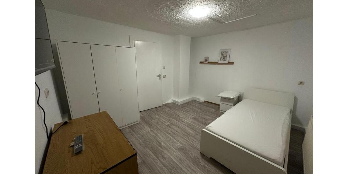 Wohnen auf Zeit Wunsiedel - 10 Zimmer, 75 m&sup2;, 20&euro; | Angebot:23569878