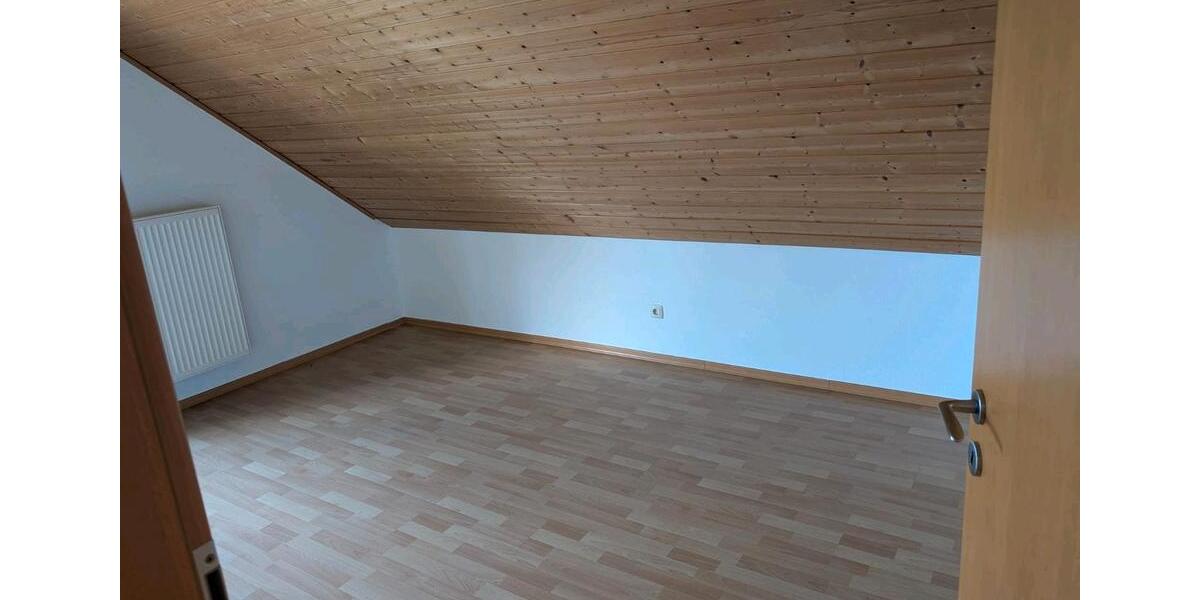 Einfamilienhaus Aichach - 5 Zimmer, 135 m&sup2;, 1.350&euro; | Angebot:25170608
