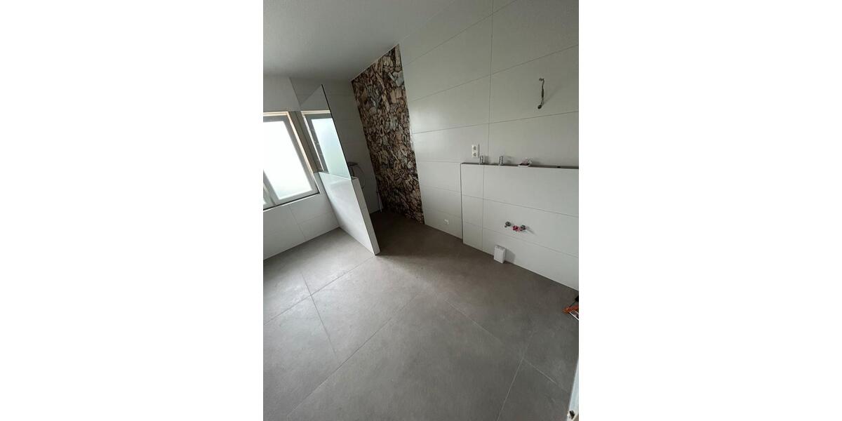 Erdgeschoßwohnung Wildeshausen - 5 Zimmer, 186 m&sup2;, 1.500&euro; | Angebot:25853411