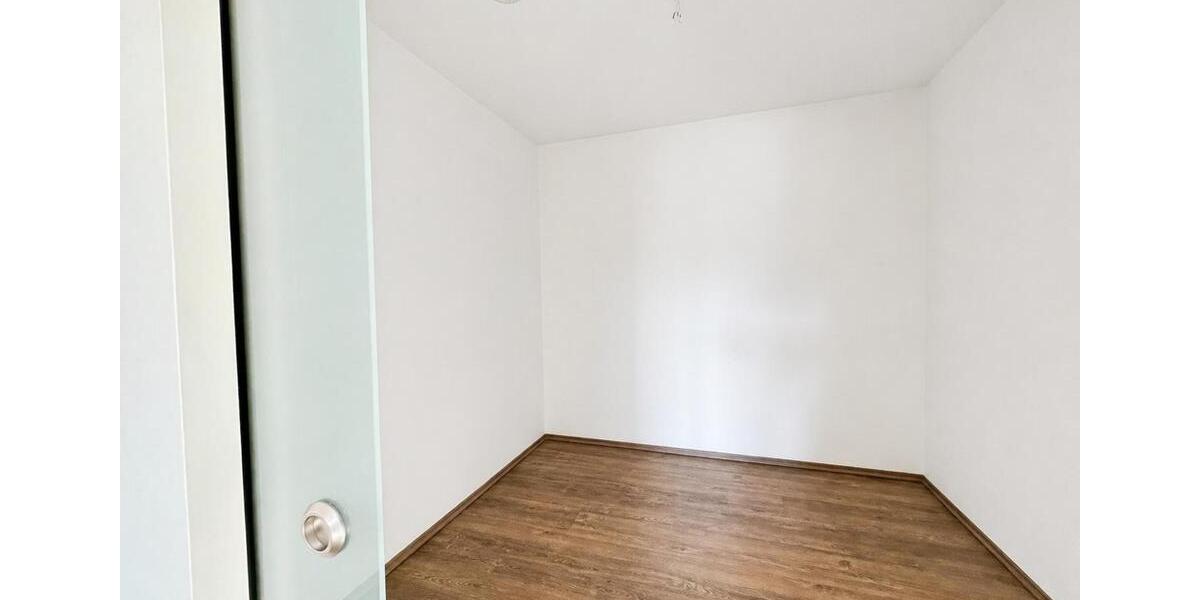 Etagenwohnung Gotha - 3 Zimmer, 133 m&sup2;, 1.250&euro; | Angebot:26383690