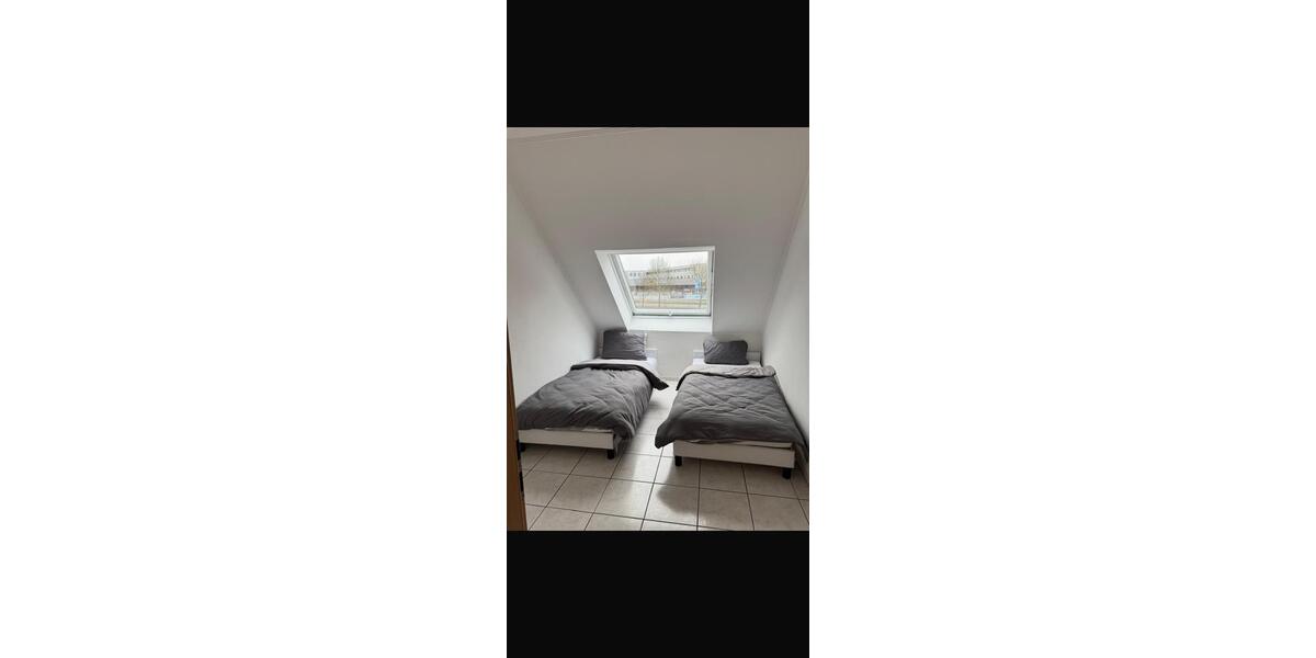 Etagenwohnung Paderborn Neuenbeken - 4 Zimmer, 81 m&sup2;, 1.400&euro; | Angebot:25840838