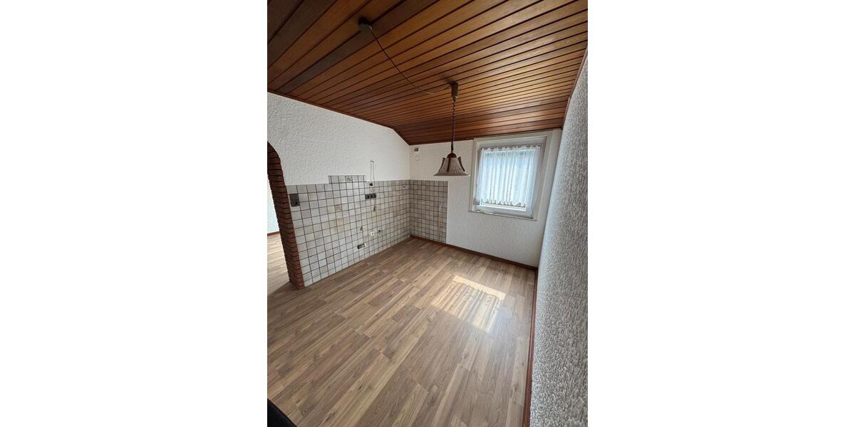 Dachgeschoßwohnung Delmenhorst Düsternort - 3 Zimmer, 109 m&sup2;, 1.000&euro; | Angebot:26522369