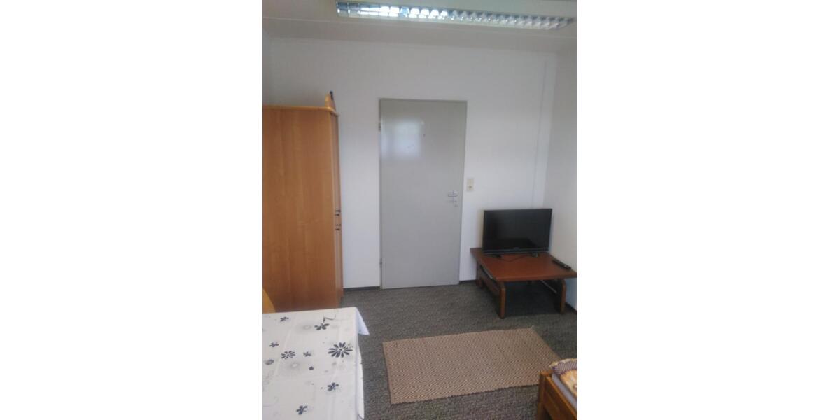 Etagenwohnung Aiterhofen - 2 Zimmer, 16 m&sup2;, 400&euro; | Angebot:25570690