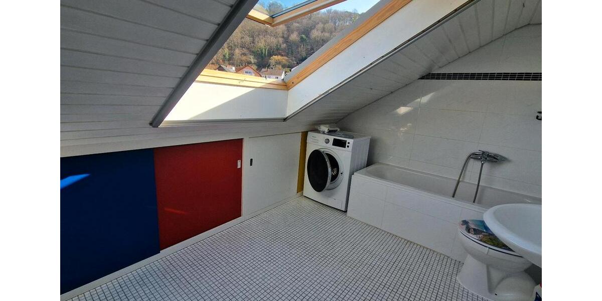 Dachgeschoßwohnung Bad Dürkheim - 2 Zimmer, 61 m&sup2;, 800&euro; | Angebot:25943977