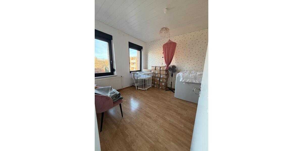 Etagenwohnung Stolberg (Rheinland) - 3 Zimmer, 73 m&sup2;, 1.100&euro; | Angebot:26207915
