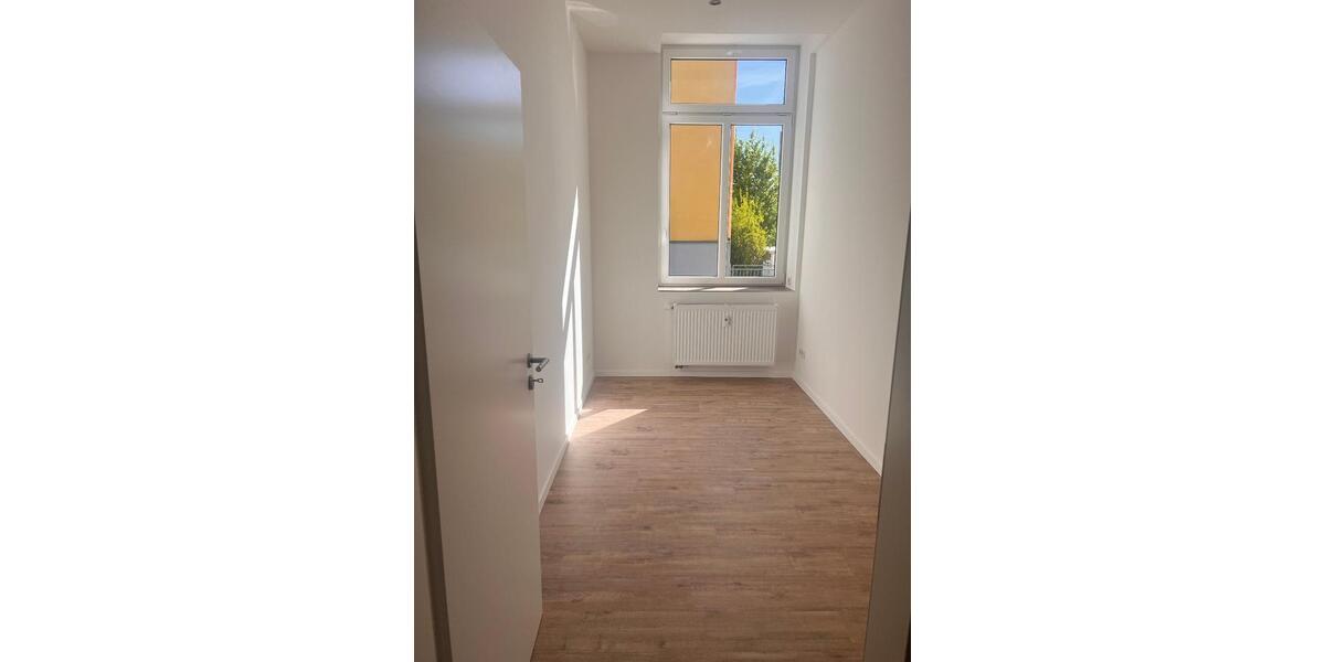 Hochparterre Hohenstein-Ernstthal Ernstthal - 3 Zimmer, 79 m&sup2;, 560&euro; | Angebot:26646094