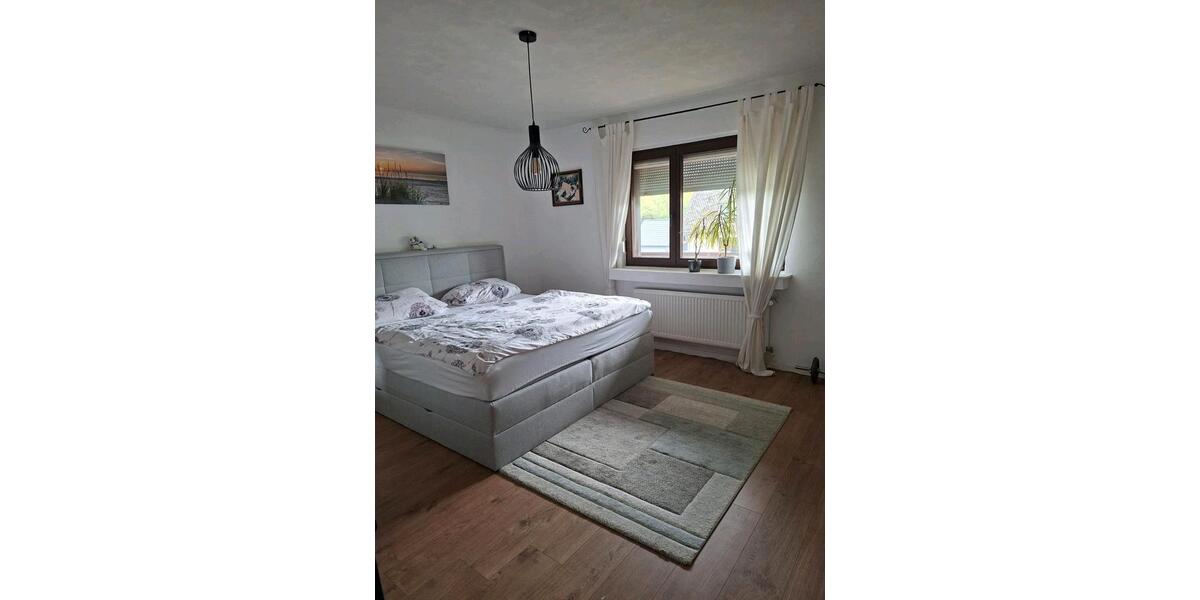 Erdgeschoßwohnung Bad Laasphe - 4 Zimmer, 120 m&sup2;, 720&euro; | Angebot:26563151