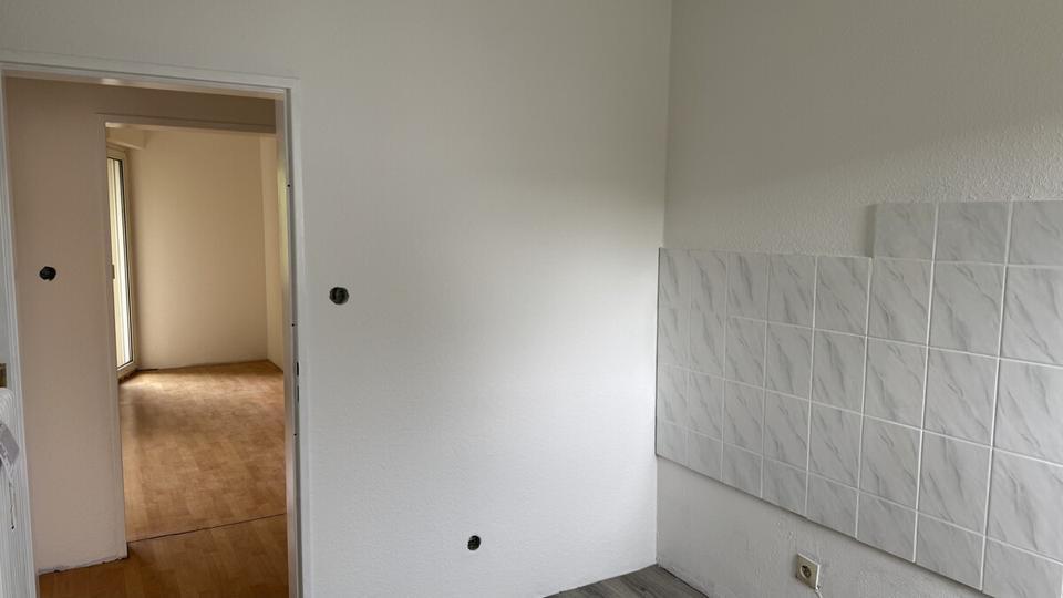 Renovierte stadtzentrale 62qm große 3 Zimmer-Wohnung im Erdgeschoss mit Balkon ab 1.11. zu vermieten
