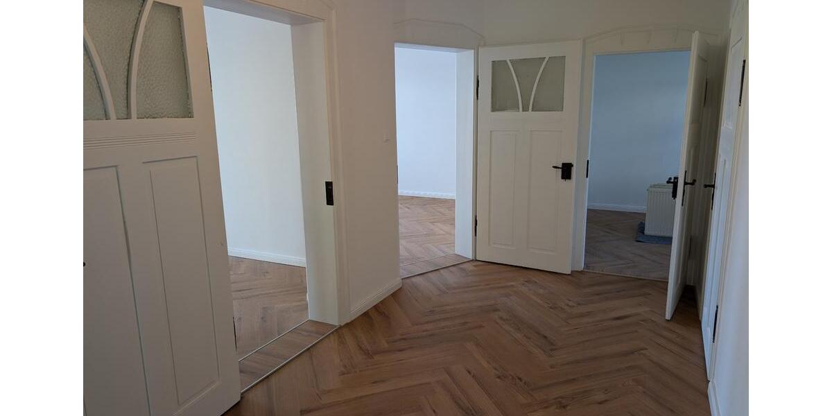 Etagenwohnung Freiberg - 5 Zimmer, 121 m&sup2;, 1.210&euro; | Angebot:26549191