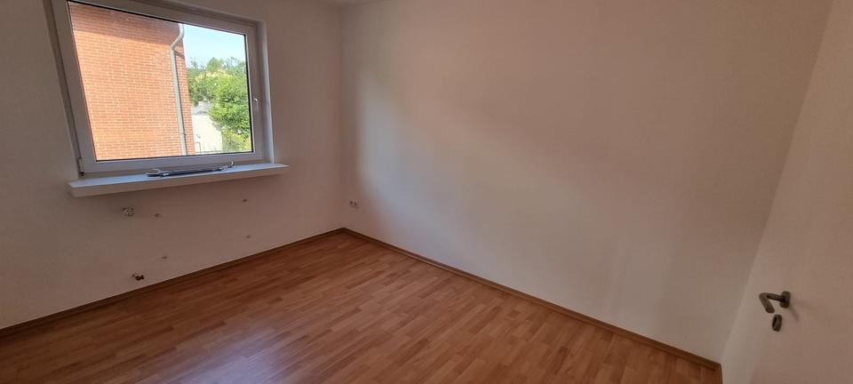Wohnen auf Zeit Butjadingen - 4 Zimmer, 12 m&sup2;, 550&euro; | Angebot:25715234